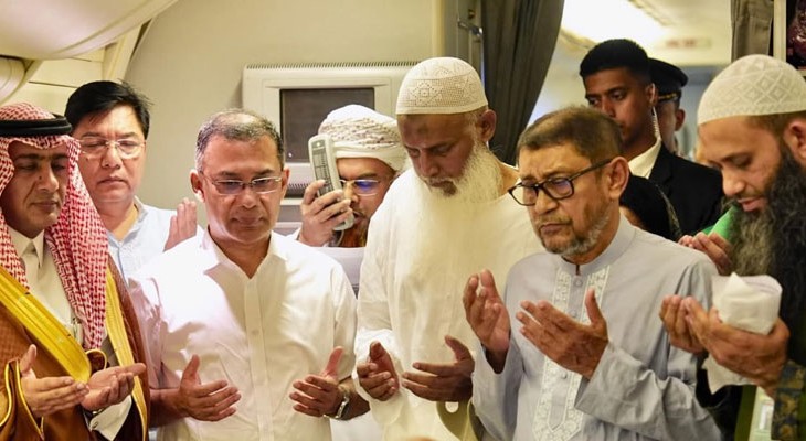 হজ ফ্লাইটের উদ্বোধন, দেশ ও জাতির কল্যাণে দোয়ার আহ্বান প্রধানমন্ত্রীর