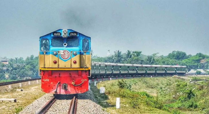 বিকাশ-নগদে টাকা নিয়ে উধাও: টিকিট প্রতারণা ঠেকাতে রেলওয়ের কঠোর সতর্কতা