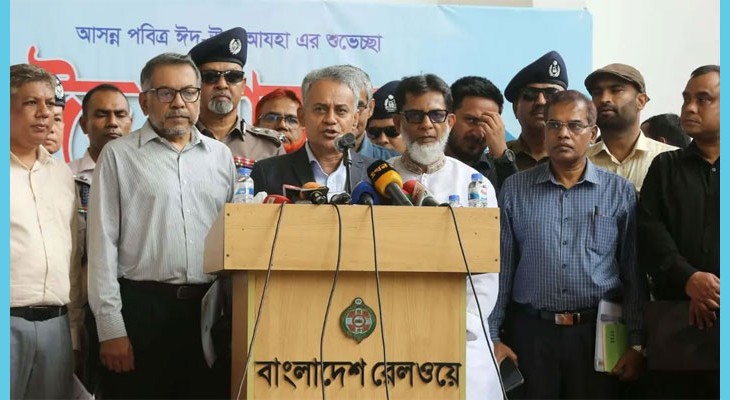 রেললাইনে খড়ের কারণে ট্রেনের ‘হুইল স্লিপ’