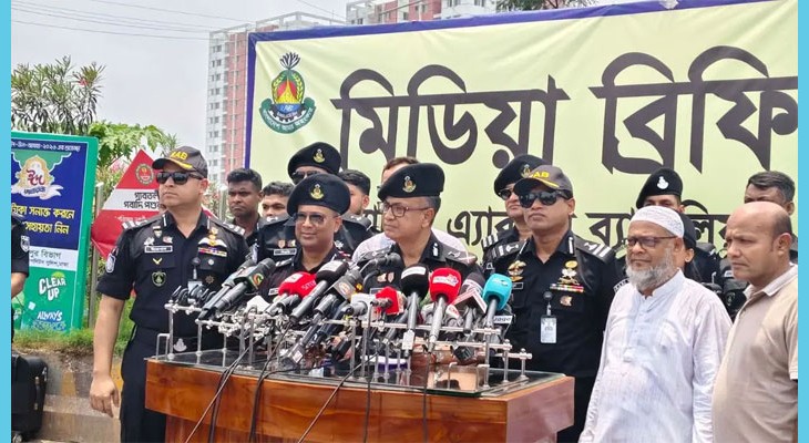 ছিনতাই ঝুঁকি এড়াতে পশুর হাটে ‘ক্যাশলেস লেনদেন’ করার আহ্বান র‍্যাব ডিজির